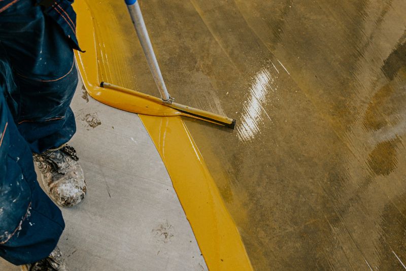 Non-slip floor coating